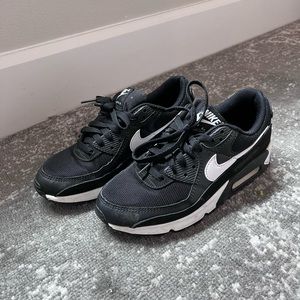 Nike - black air max